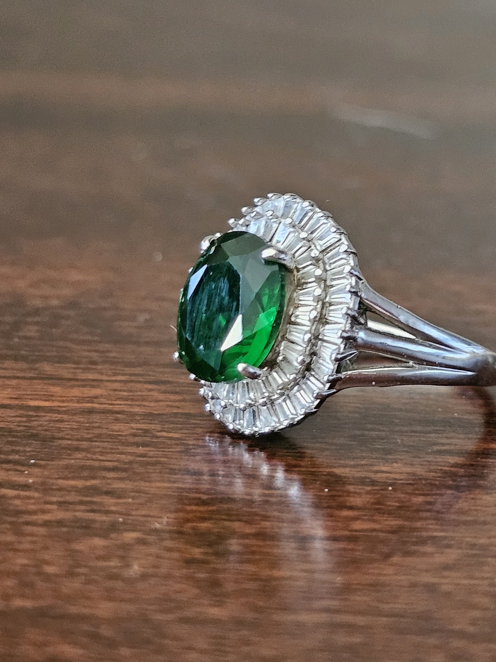 Emerald Green Halo Ring Size 9 Silver Tone Statement Ring